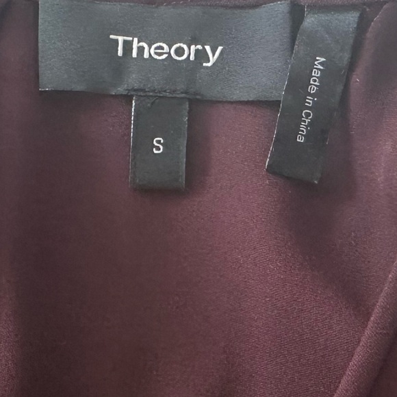 Theory silk sleeveless burgundy layered tank in size S. - Picture 6 of 8